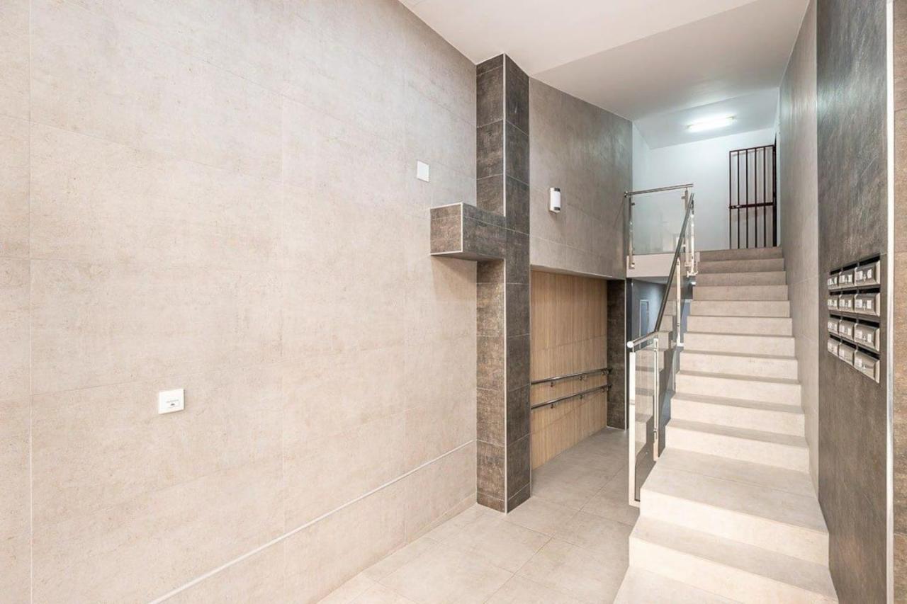 Modern Apartment In The Heart Of Granada Exterior foto